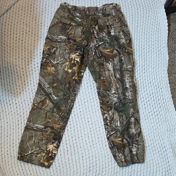 Realtree Camo Hunting Pants with Green Leaf Print - Picture 5 of 7